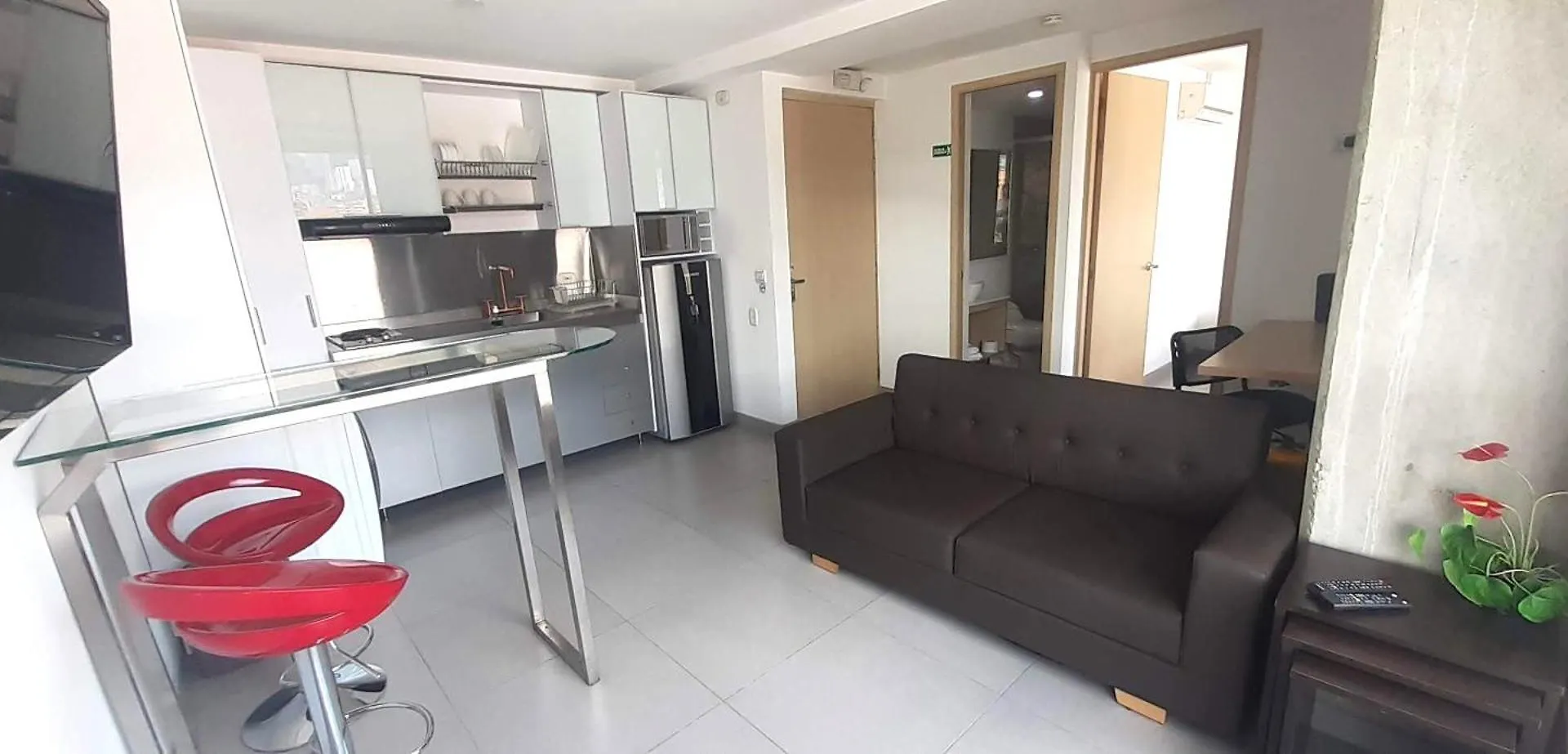 Mingle With The Beautiful Paisas, Perfect Location Apartment Medellin Colombia