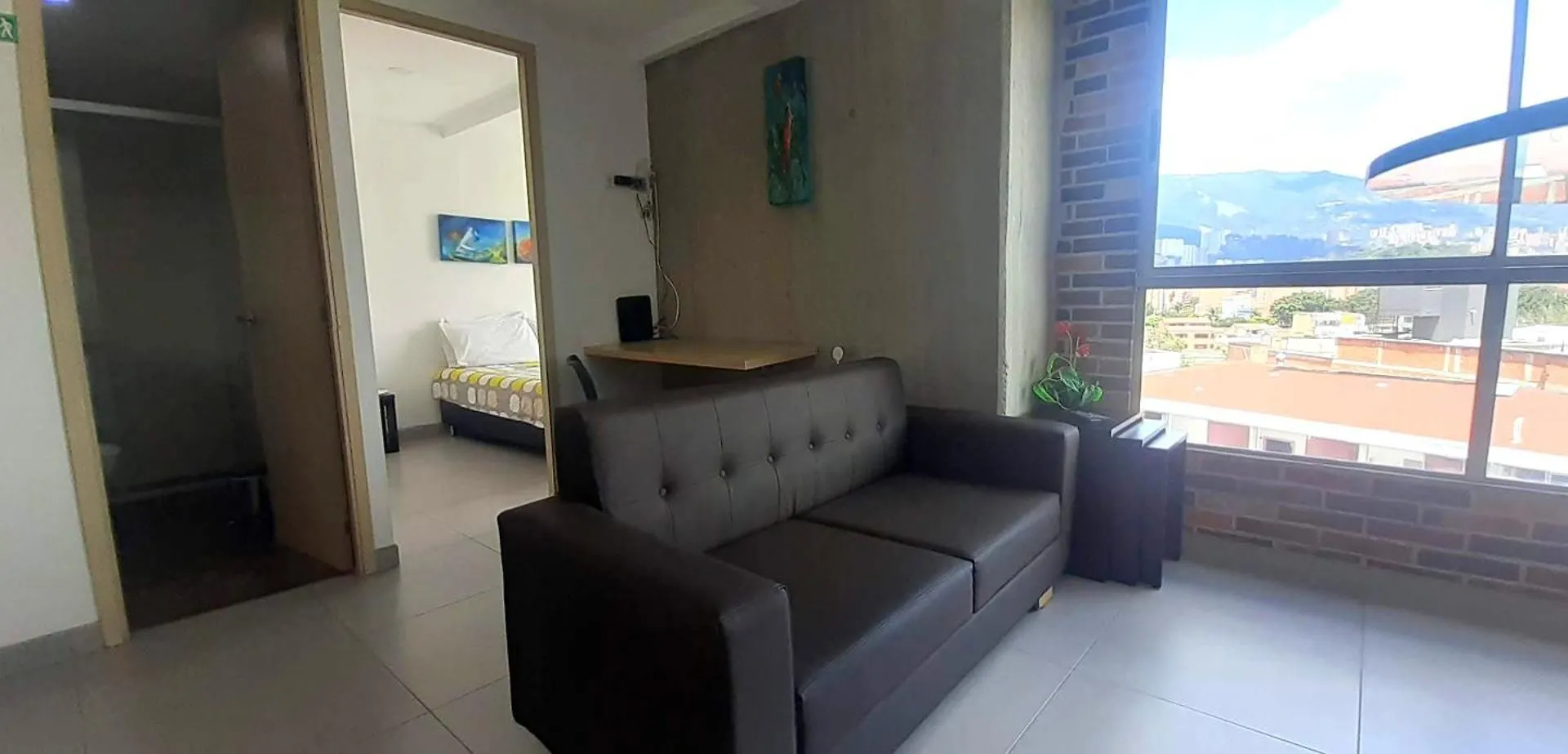 Mingle With The Beautiful Paisas, Perfect Location Apartment Medellin 0*,